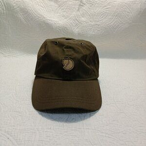 Fjallraven Helags Olive Green Outdoor Performance Baseball Cap L/XL